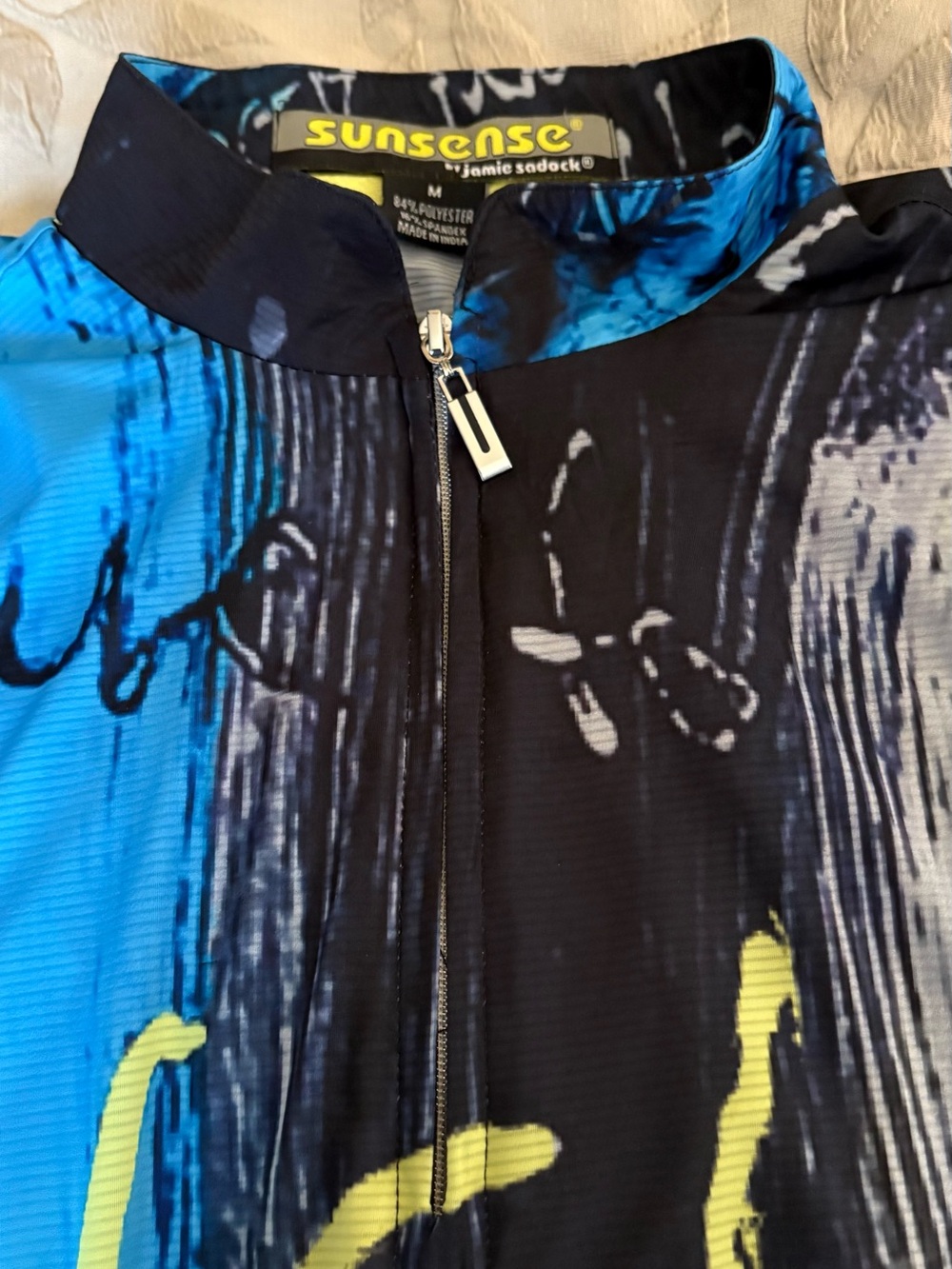 2 Jamie Sadock Sunsence shirts - Picture 7 of 11
